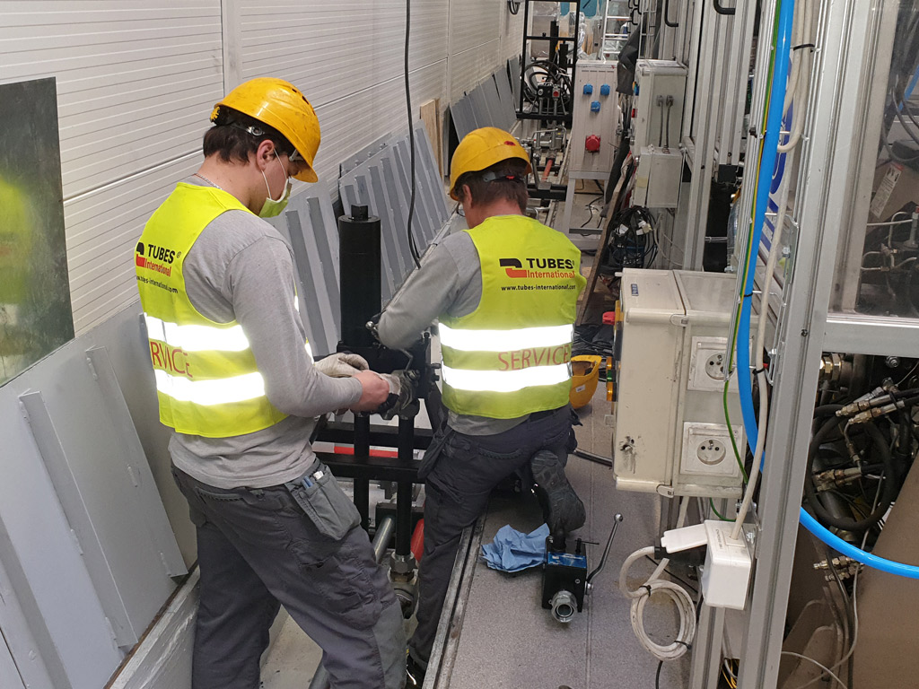 service des machines et équipements – hydraulique haute pression