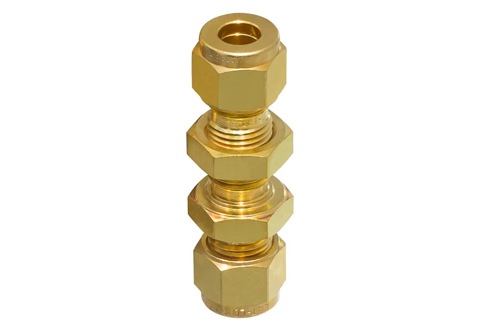 Raccord droit traversée de cloison pour tube métrique, laiton, M774L
